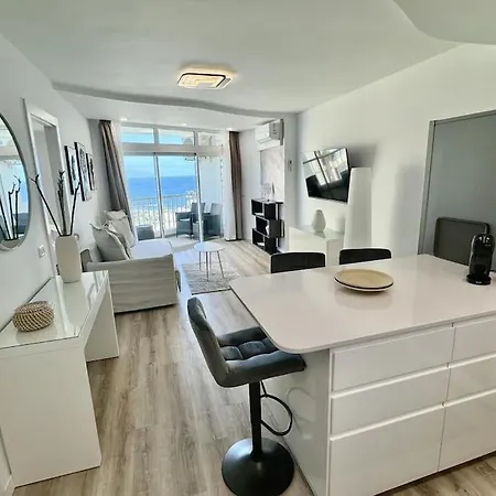 Amazing In Americas Playa de las Americas (Tenerife)